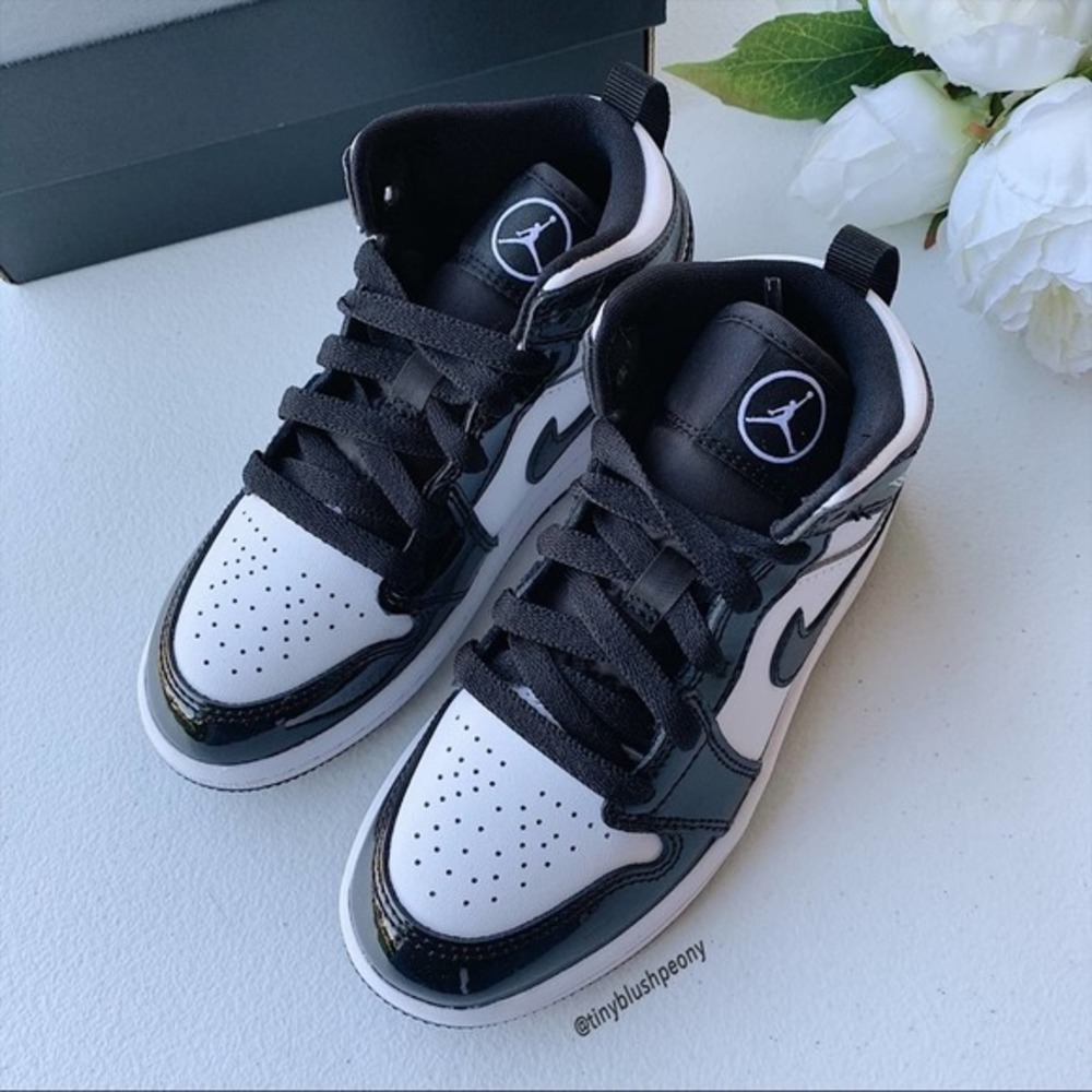 Nike Air Jordan 1 Mid (PS) NWT - Picture 8 of 10